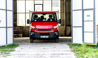 o nás - 1